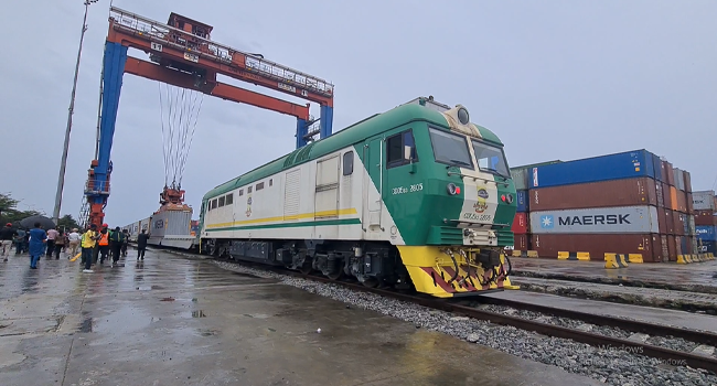 FG launches freight services on Apapa-Ibadan cargo rail