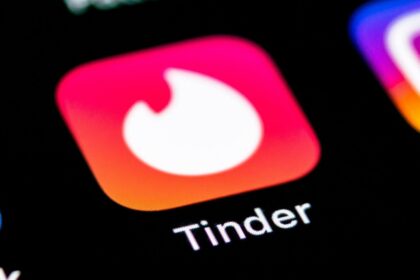 Russian court fines Tinder over refusal to localize user data