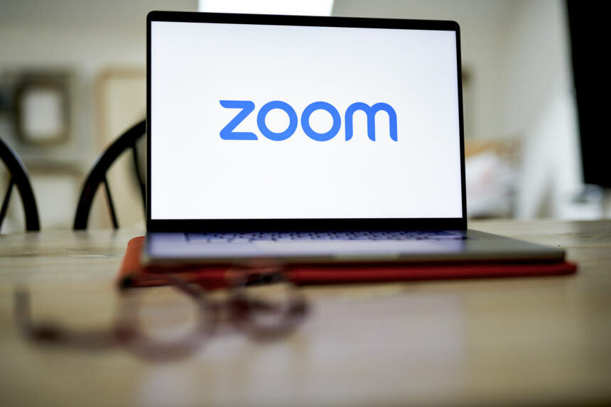 Zoom upgrades AI-powdered services