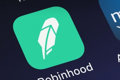 Alphabet sells shares in trading platform Robinhood